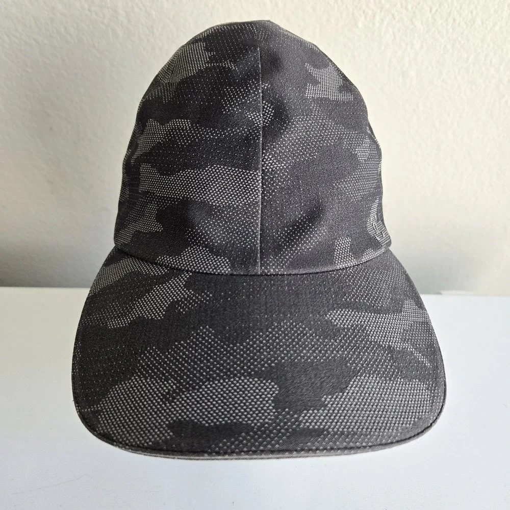 Lululemon Hat Cap Strapback Black‎ Gray Camo Fast free Run Reflective Mens